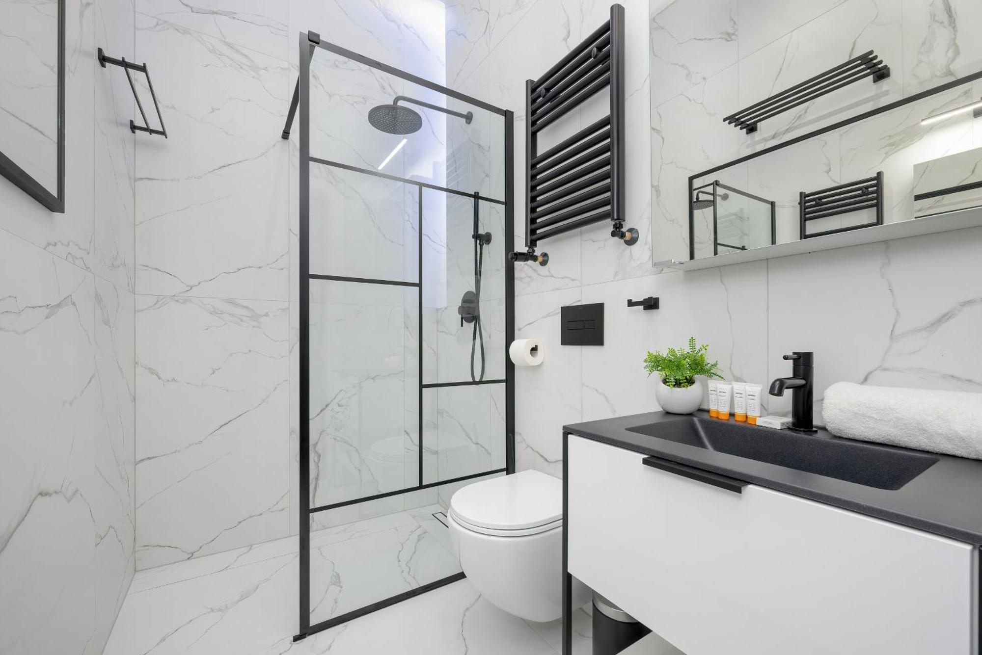 Exclusive Grey And Red Apartment In Warsaw Center By Noclegi Renters Buitenkant foto