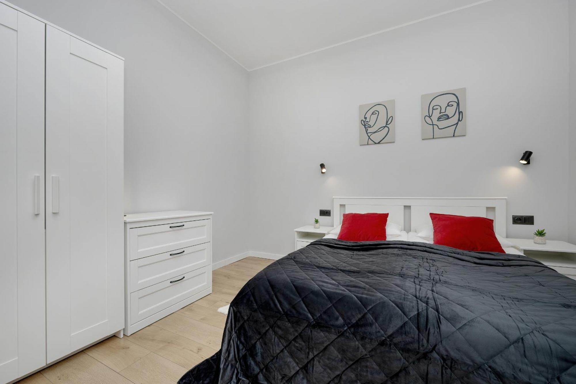 Exclusive Grey And Red Apartment In Warsaw Center By Noclegi Renters Buitenkant foto