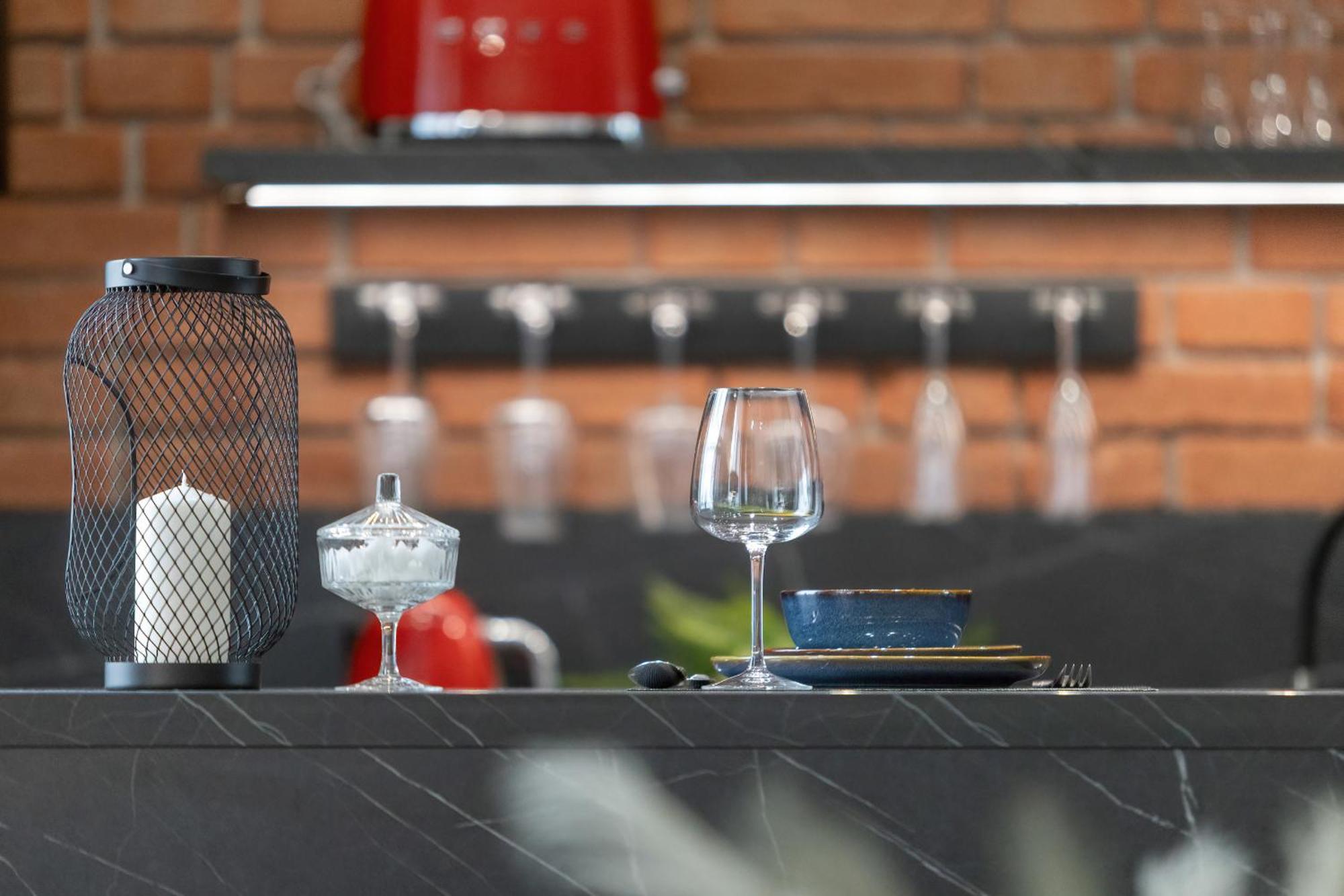 Exclusive Grey And Red Apartment In Warsaw Center By Noclegi Renters Buitenkant foto